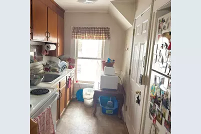 77 Conway St, Greenfield, MA 01301 - Photo 33