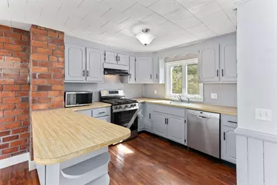 17 Lothrop St, Plymouth, MA 02360 - Photo 5