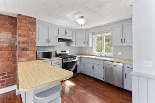 17 Lothrop St, Plymouth, MA 02360 - Photo 5