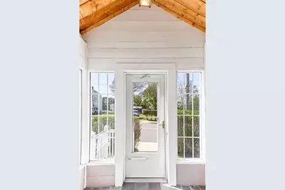 17 Lothrop St, Plymouth, MA 02360 - Photo 3