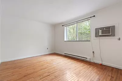 17 Weld St #11, Framingham, MA 01702 - Photo 7