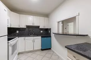 17 Weld St, Framingham, MA 01702 - Photo 5