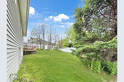 34 Marjorie St, Worcester, MA 01604 - Photo 23