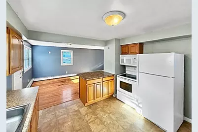 34 Marjorie St, Worcester, MA 01604 - Photo 5