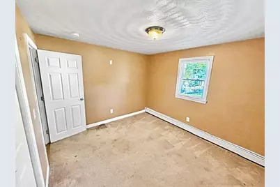 34 Marjorie St, Worcester, MA 01604 - Photo 15