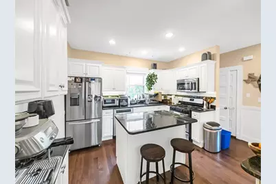 18 Alberta St, Boston, MA 02132 - Photo 3