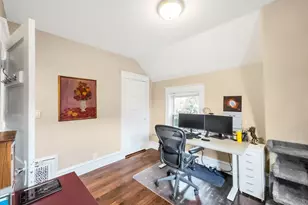 18 Alberta St, Boston, MA 02132 - Photo 17