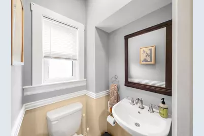 18 Alberta St, Boston, MA 02132 - Photo 13