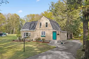 31 Mixter Rd, Holden, MA 01520 - Photo 1