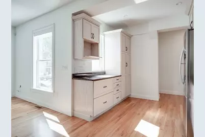 390 Medford St #2, Somerville, MA 02145 - Photo 3