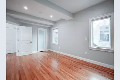 390 Medford St #2, Somerville, MA 02145 - Photo 17