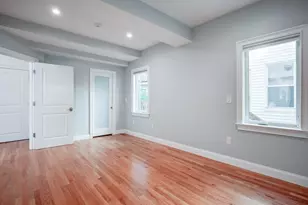 390 Medford St, Somerville, MA 02145 - Photo 17