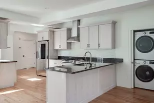 390 Medford St, Somerville, MA 02145 - Photo 9