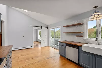 1066 Hillside St, Milton, MA 02186 - Photo 11