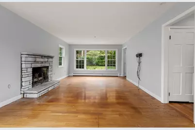 1066 Hillside St, Milton, MA 02186 - Photo 7