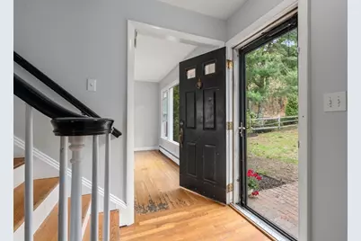 1066 Hillside St, Milton, MA 02186 - Photo 3