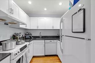 93 Pembroke St, Boston, MA 02118 - Photo 3