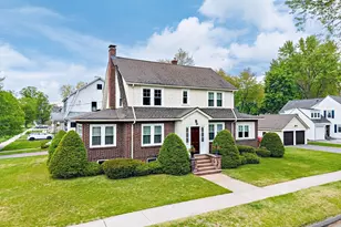 46 Hawthorne St, Longmeadow, MA 01106 - Photo 1