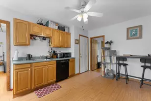15 Steele St, Worcester, MA 01607 - Photo 5
