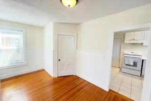 51 Jenness St, Lowell, MA 01851 - Photo 13