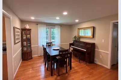 9 Vanguard Ln, Longmeadow, MA 01106 - Photo 11