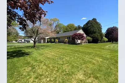 9 Vanguard Ln, Longmeadow, MA 01106 - Photo 3