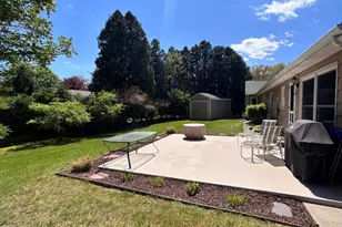 9 Vanguard Ln, Longmeadow, MA 01106 - Photo 5