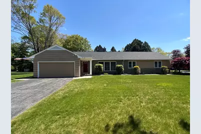 9 Vanguard Ln, Longmeadow, MA 01106 - Photo 1
