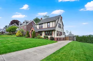 146 Bellevue Ave, Springfield, MA 01108 - Photo 3