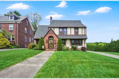 146 Bellevue Ave, Springfield, MA 01108 - Photo 1