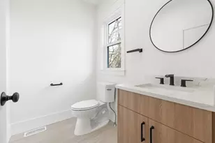 7 Bennett St, Natick, MA 01760 - Photo 11