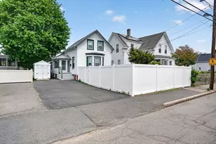 29 Bacheller St, Lynn, MA 01904 - Photo 37
