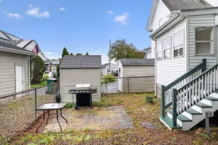 29 Bacheller St, Lynn, MA 01904 - Photo 35