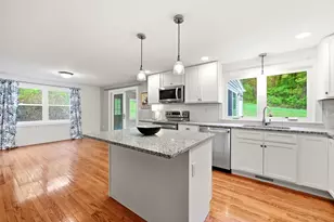 1185 Bay Rd, Amherst, MA 01002 - Photo 9