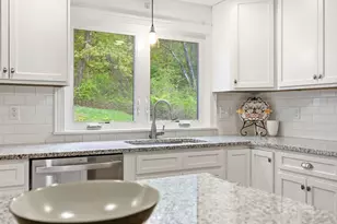 1185 Bay Rd, Amherst, MA 01002 - Photo 11