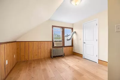 38 Pembroke St, Medford, MA 02155 - Photo 19