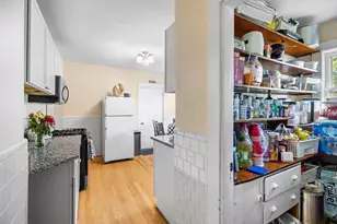 38 Pembroke St, Medford, MA 02155 - Photo 27