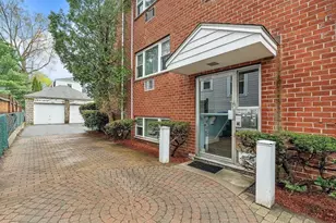 104 Trowbridge St, Cambridge, MA 02138 - Photo 15