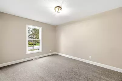 42 Amos Dr, Springfield, MA 01118 - Photo 11