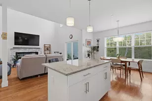 13 Paddock Ln, Woburn, MA 01801 - Photo 7