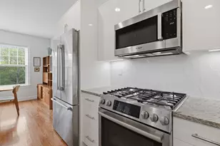 13 Paddock Ln, Woburn, MA 01801 - Photo 11