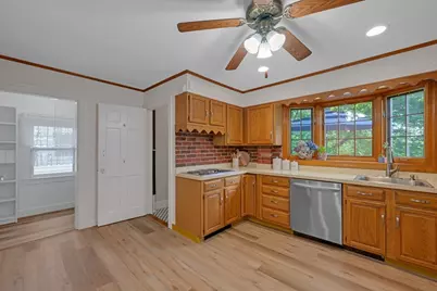 71 Morningside Rd, Worcester, MA 01602 - Photo 7