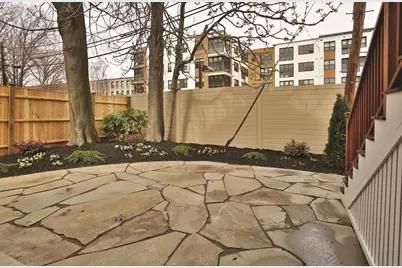 77 Verndale St #2, Brookline, MA 02446 - Photo 7