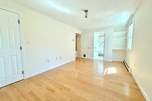 6 Larch St, Boston, MA 02135 - Photo 15