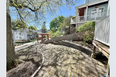 6 Larch St, Boston, MA 02135 - Photo 27