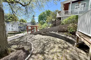6 Larch St, Boston, MA 02135 - Photo 27