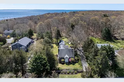12 Noyes Ave, Mattapoisett, MA 02739 - Photo 7