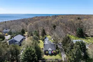 12 Noyes Ave, Mattapoisett, MA 02739 - Photo 7