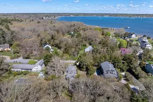 12 Noyes Ave, Mattapoisett, MA 02739 - Photo 3