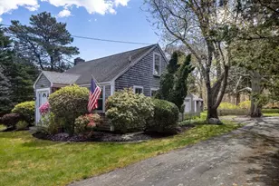 12 Noyes Ave, Mattapoisett, MA 02739 - Photo 11